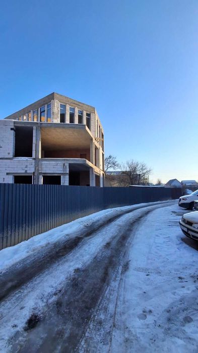 Продається ділянка біля новозбудованого житлового комплексу