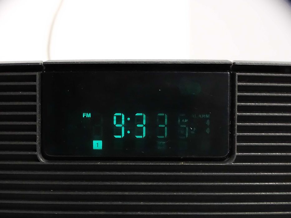 BOSE Wave Radio AWR1-2W, AM/FM, Alarm, Clock, AUX Pilot