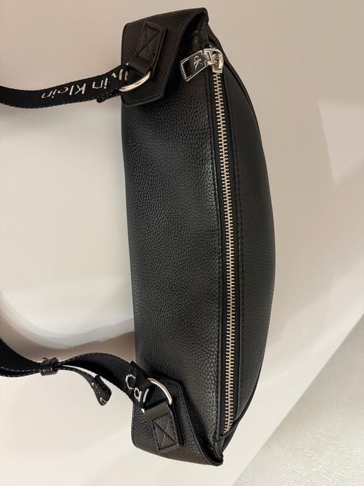 Поясна сумка Calvin Klein