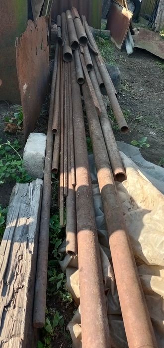 Продам трубу, швеллера, уголки. САМОВЫВОЗ, цену предлагайте
