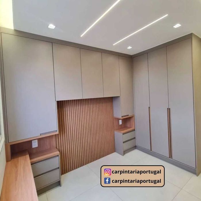 Roupeiros com painéis personalizados