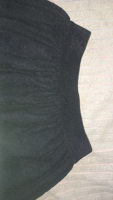 Продам спідницю, в їдеальному стані. На бірці розмір L.