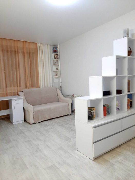 Продам затишну кімнату,пр-т Героїв Сталінграду 41А