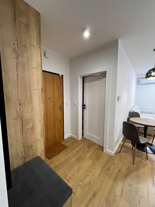 Mieszkanie o bardzo wysokim standardzie z miejscem postojowym w garażu