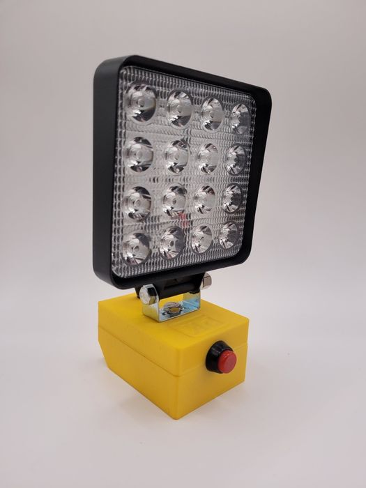 Lampa z adapterem do baterii DeWalt 18V HALOGEN