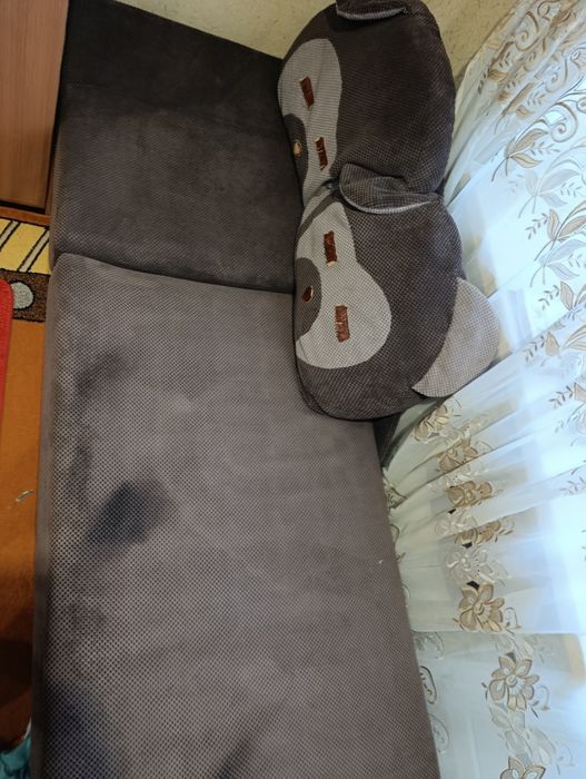 Диван дитячий у доброму стані
