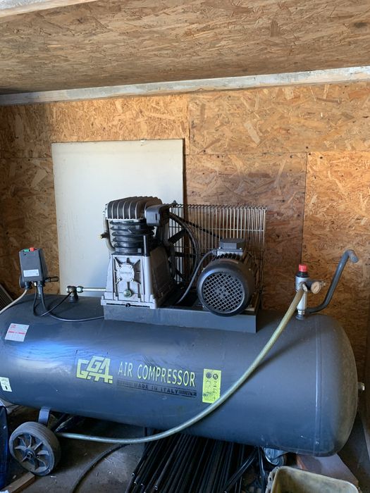 Компресор повітряний, Італія б/у