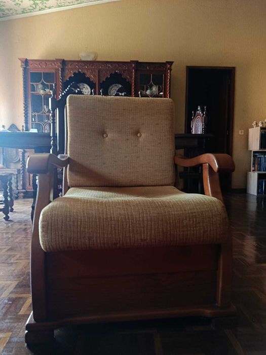 Conjunto Sofá cama e duas poltronas