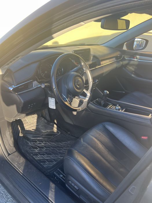 Mazda 6 2019 em bom estado