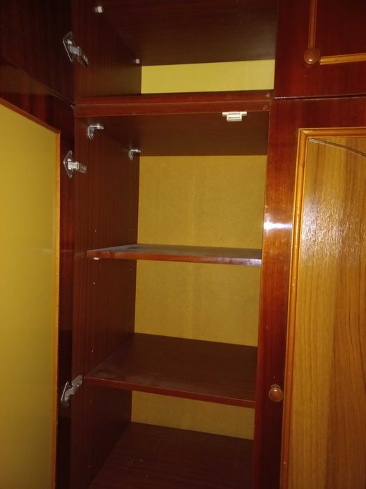 Шафа для книг з антресолью