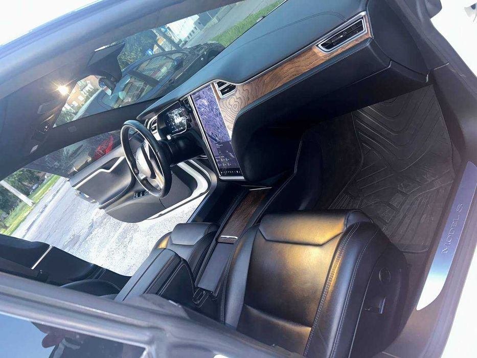 Tesla Model S 2017 VIN 5YJSA1E19HF218531 фото оголошення 15 з 23