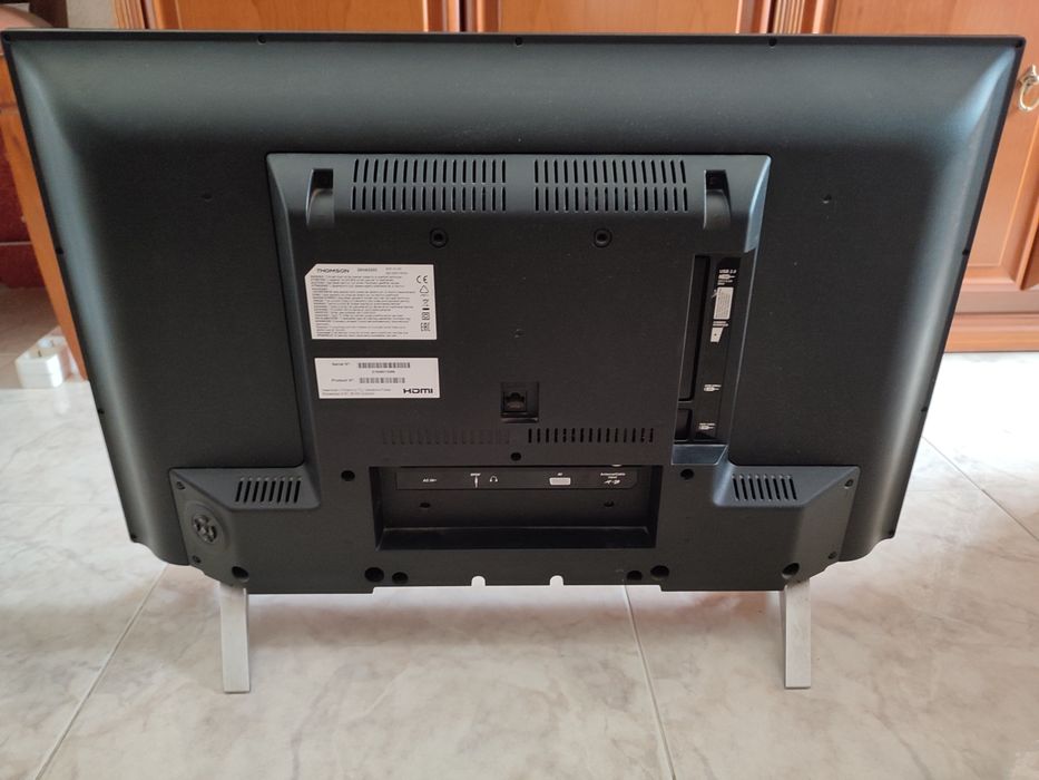 TV 28" THOMSON Avariada