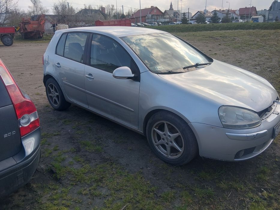 Volkswagen Golf 5 na części kolor la7w