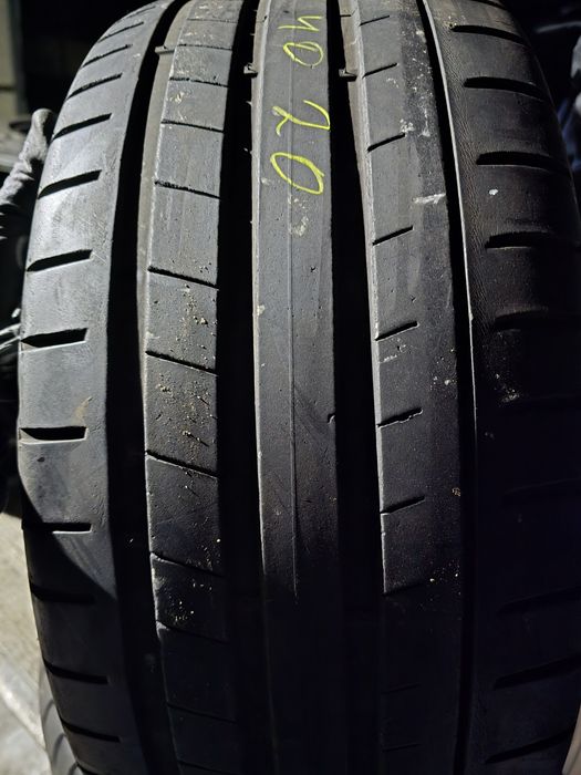 255/40R20 Kumho Ecsta PS91 101Y