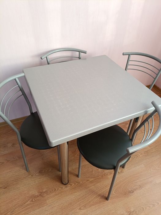 Стіл обідній стільці  на кухню