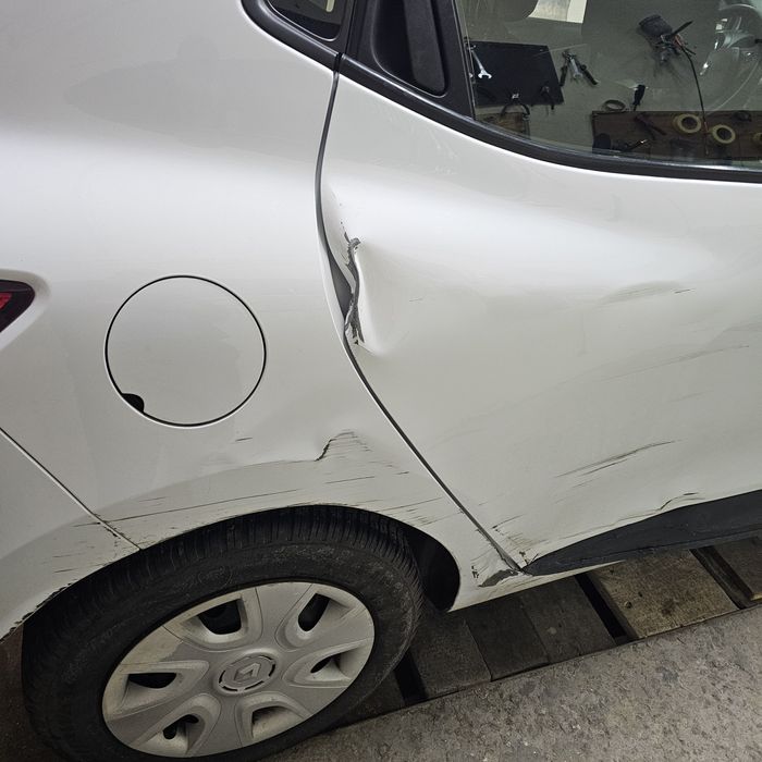 Blacharstwo-Lakiernictwo .Lakiernik samochodowy.Wyślij zdjecie element