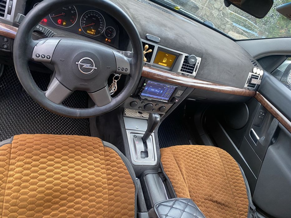 Опель Вектра Ц автомат 2.2 гбо Гарний стан