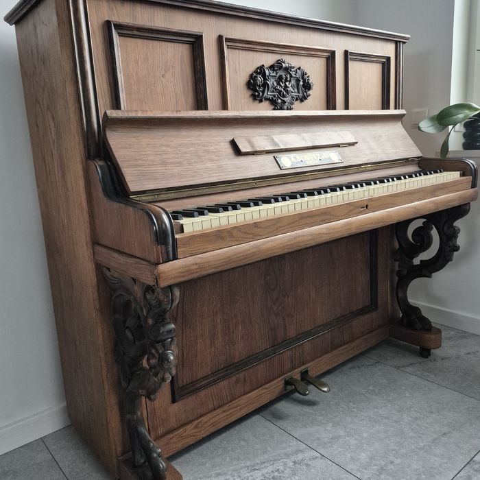 Pianino  A.Schűtz & C Brieg