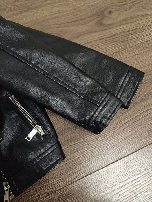 Куртка для дівчинки