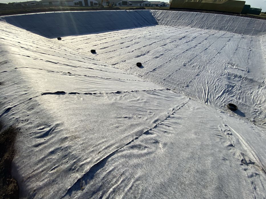 Послуги зварювання ПВХ-мембрани та геотекстилю