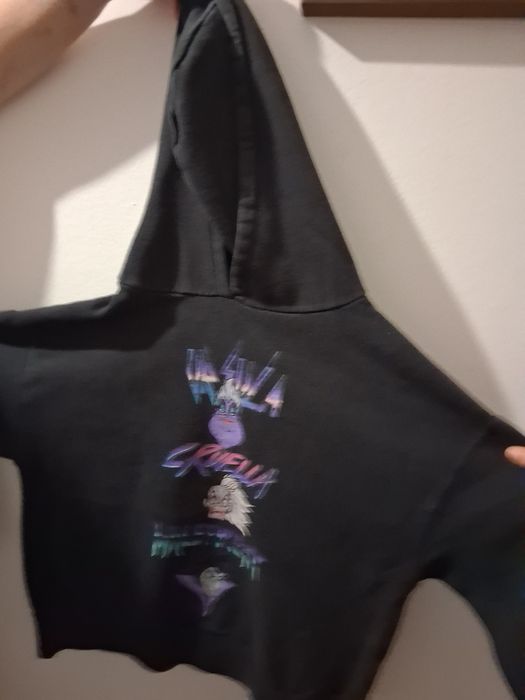 Camisola com capucho