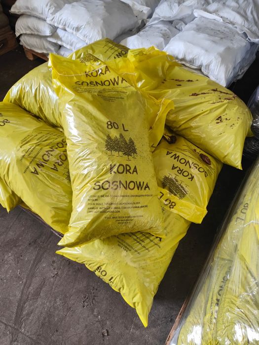Kora Sosnowa średnio gruba do ściółkowania Próchnica do zakwaszania