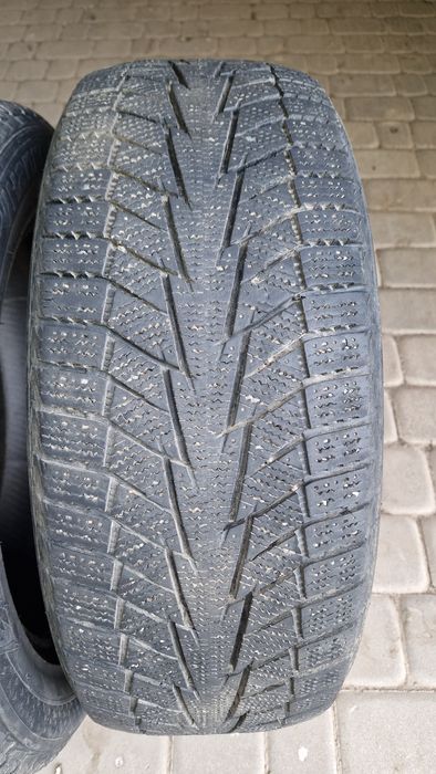 Шини Hankook Winter I*Cept IZ2  205/55 R16 94T