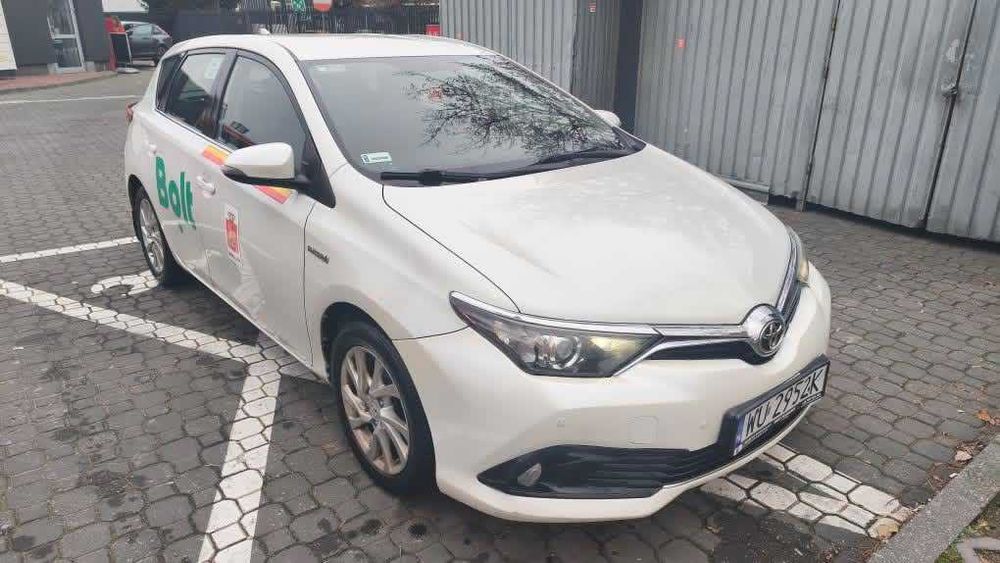 wynajem auta uber bolt