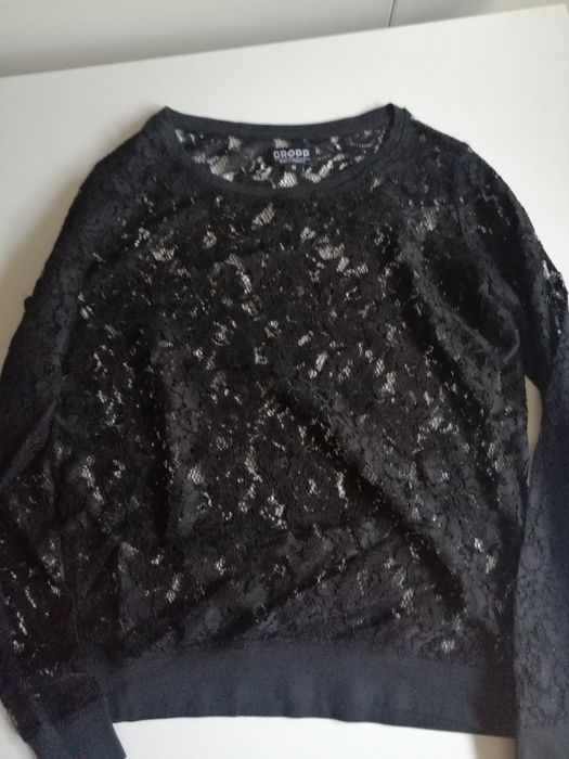 Bluzka koronkowa Cropp M