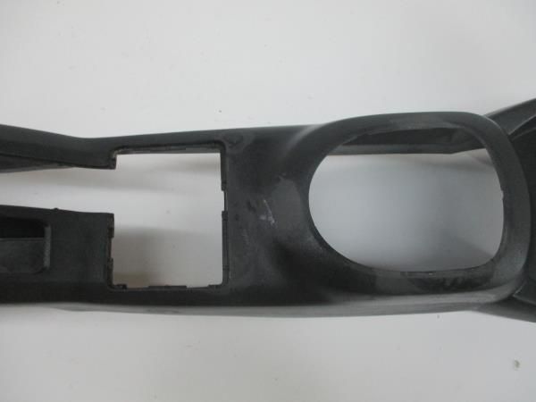 Consola central TOYOTA Yaris (_P9_)