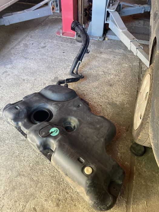 Топливный бак Рено (Дачия) Логан седан