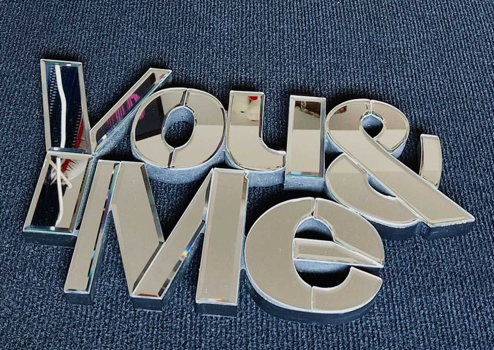 Letreiro romântico espelho decoração You & Me