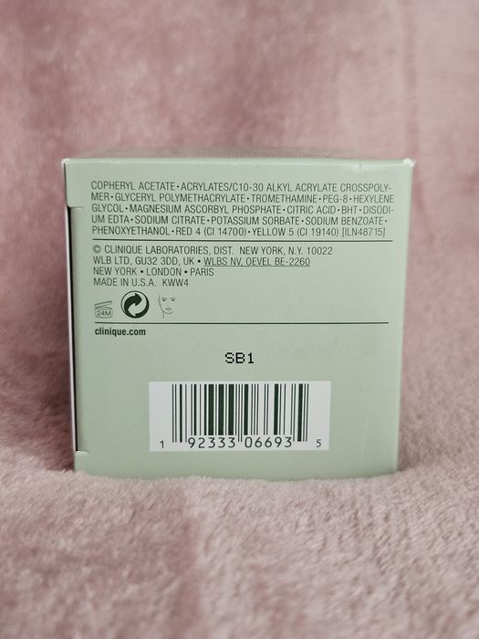 Krem Moisture Surge 100H Auto-Replenishing Hydrator