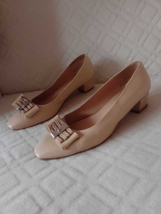 (40) Real Leather/ Skórzane, bogato zdobione czółenka z Madrytu