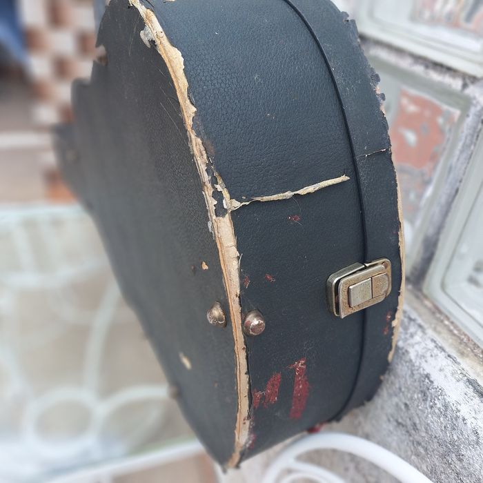 Caixa para guitarra desgastada