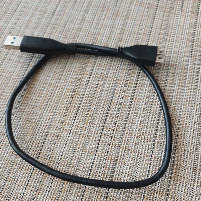 Жорсткий диск WD My Passport Ultra 1TB зовнішній