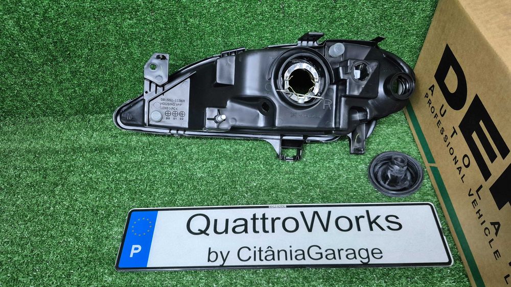 Otica Farol Frente Direita Renault Megane I 1999 Em Diante 551-1134R-LD-EM NOVO