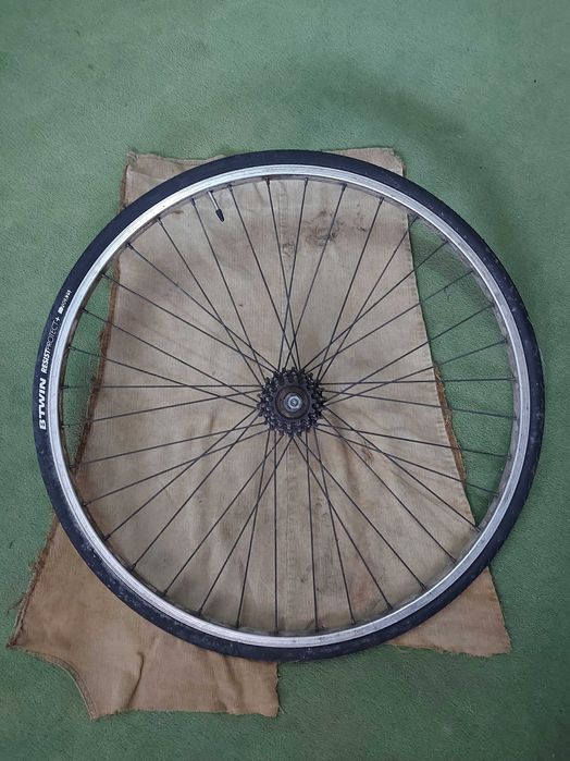 Rodas estrada 700x25 com pneus