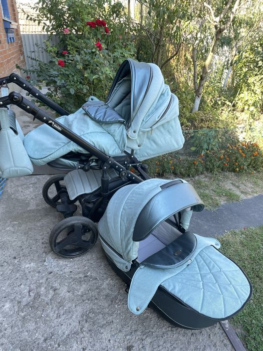 Коляска в гарному стані,колір не змінився,іздили 7 місяців