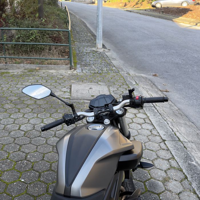 Yamaha mt 125 (negociavel)