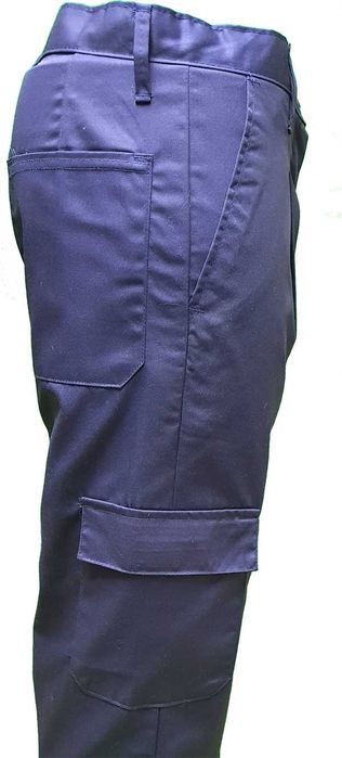 Calça de trabalho em sarja, com cinco bolsos.64285639709185123