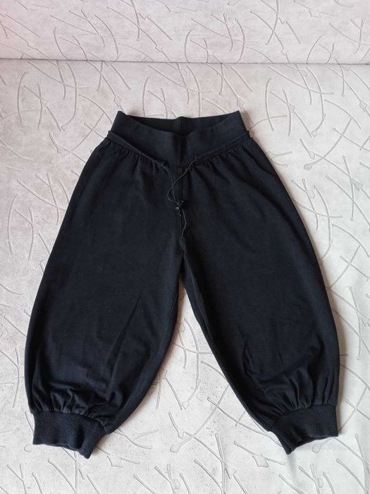 Футболка, капрі (бриджі, штани) для спорту, танців, повсякдення дитячі