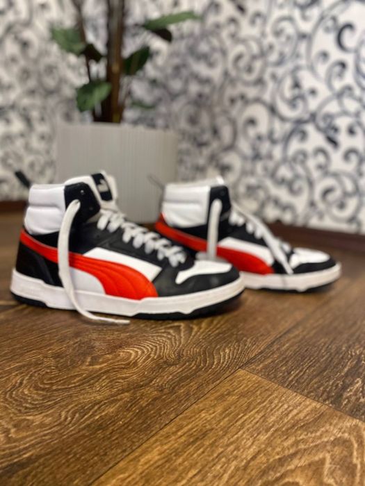 Продам кроссовки ( без коробка ) 44,5 р( стелька 29см)