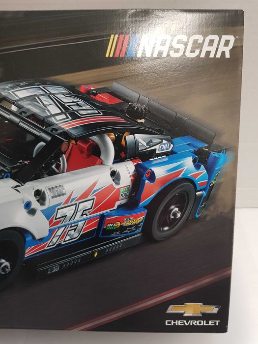 Klocki LEGO TECHNIC 42153 CHEVROLET Camaro ZL1 Nascar samochod nowy