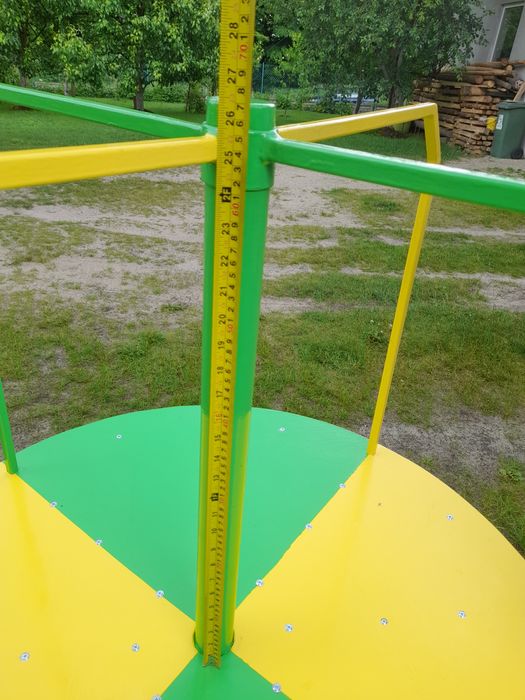 Karuzela na plac zabaw