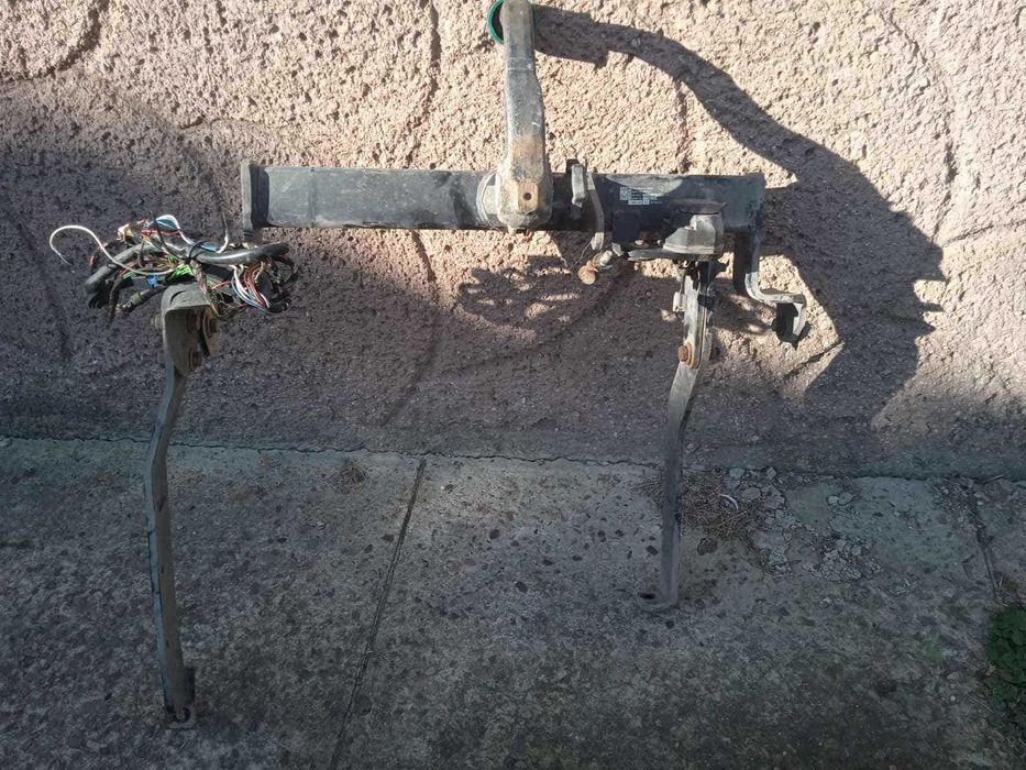 Фаркоп Citroen C8 Peugeot 807 Fiat Ulysse