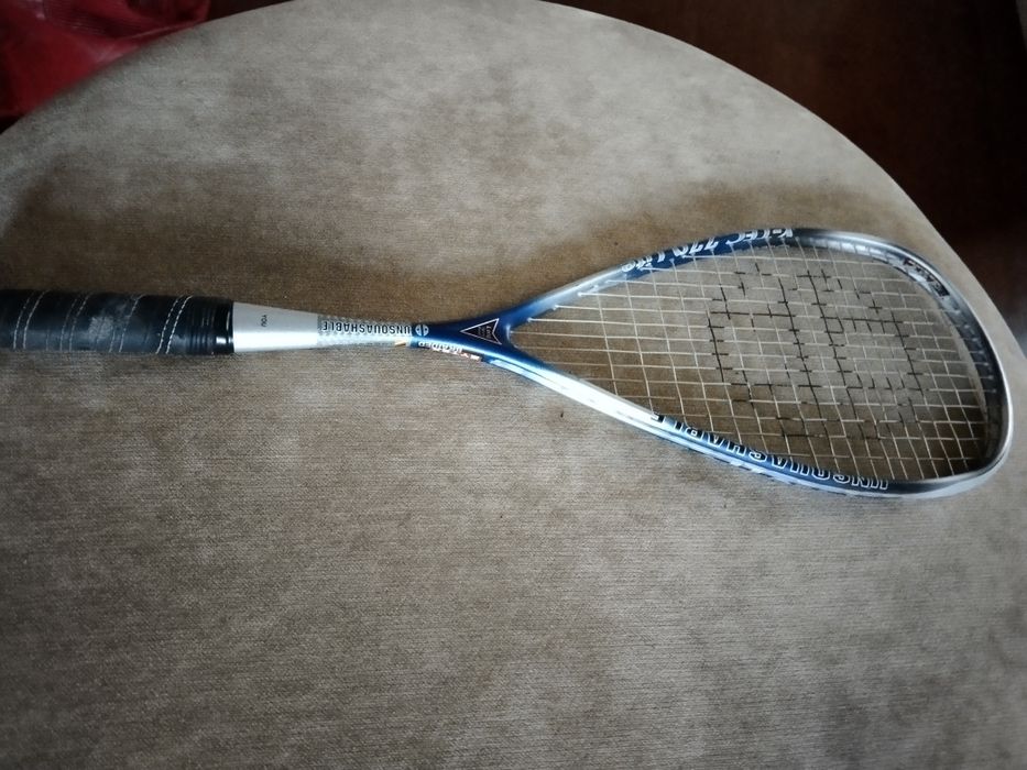Rakieta do squasha UNSQUASHABLE Y-TEC 770