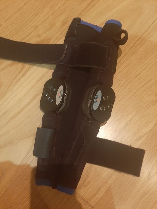 Joelheiras em Lycra com controlo de flexo-extensao curta 3-tex