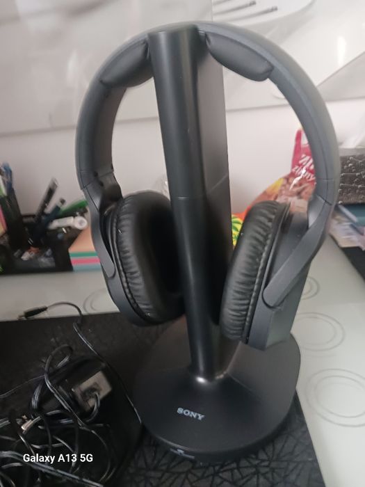 Sluchawki sony nauszne bezprzewodowe