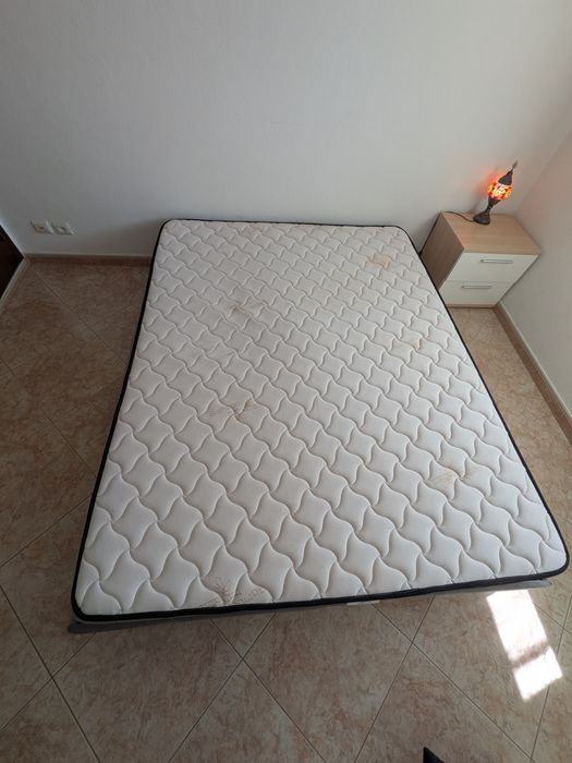 Cama de casal + colchao 160*200